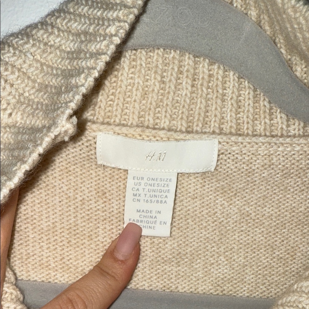 H&M Cream Knit Sleeveless Sweater Vest - Picture 5 of 5